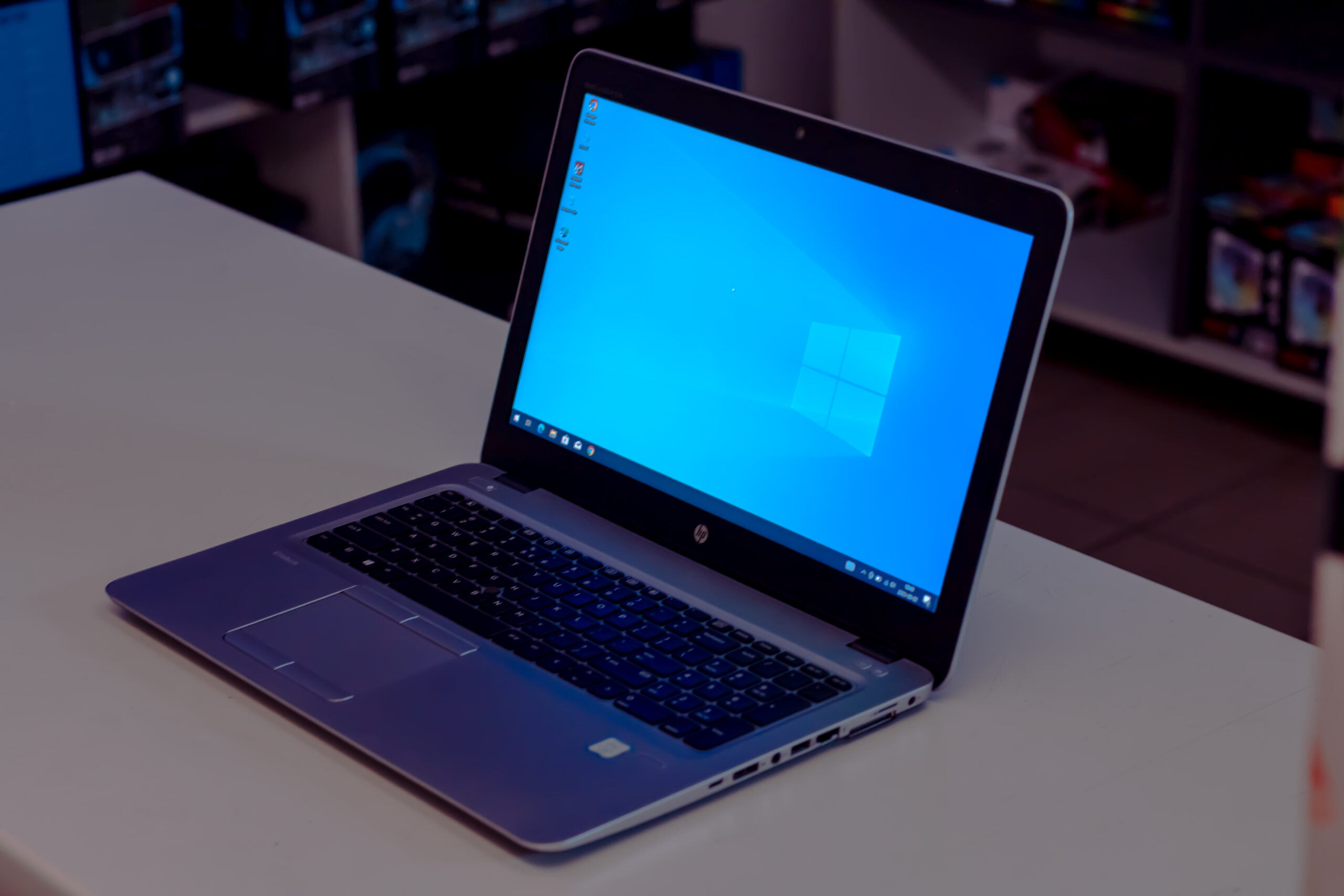 lapitopi-4 Hp Elitebook 850 G3 nešiojamas kompiuteris, i7 6500U procesorius, 16GB RAM, 256GB SSD