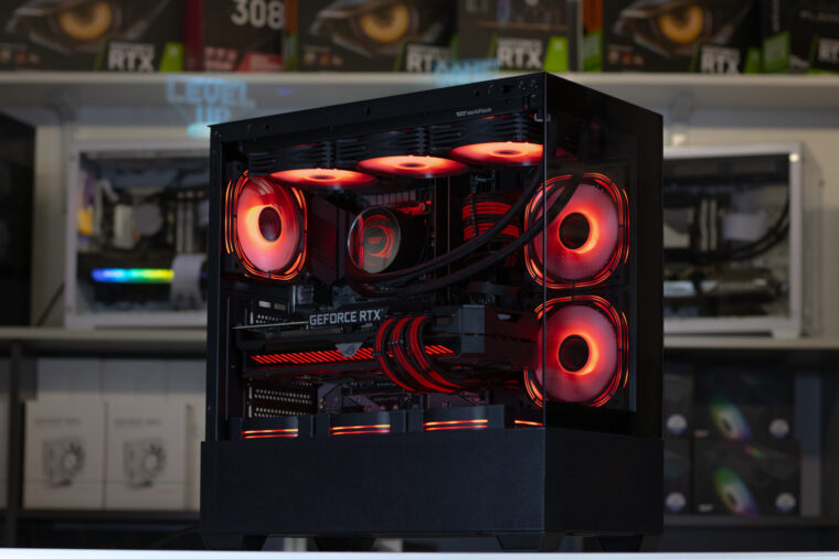 Kompiuteris su i9 10910 ir 32GB RAM