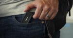 Kingston XS1000 SSD su USB 3.2 Gen 2, matomas iš šono