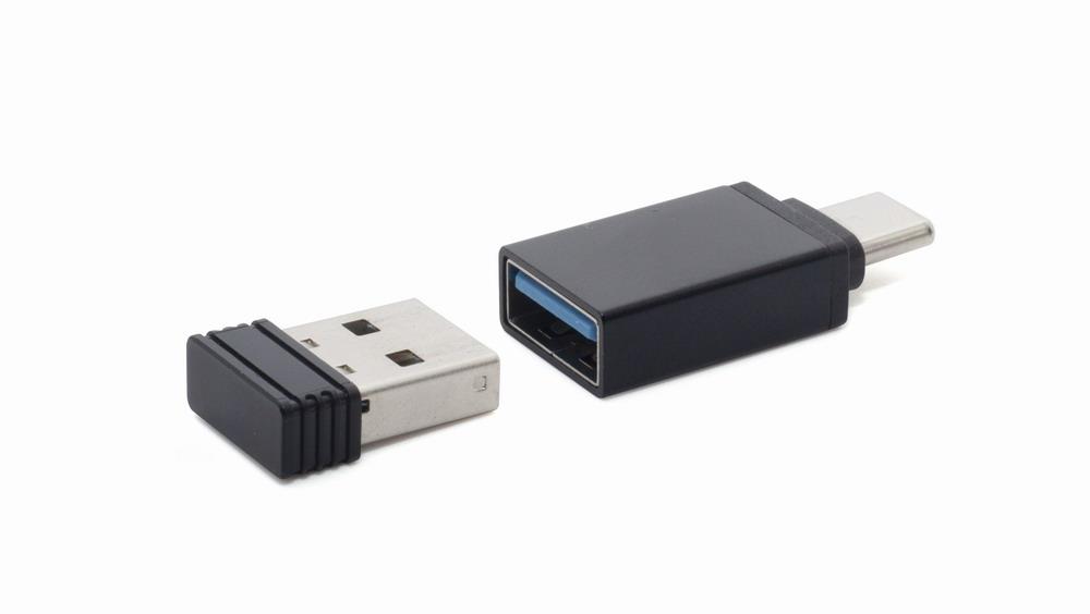 1ac2bd85-c8d9-4ed5-80a4-399d3a4b8c25 Klaviatūros ir pelės rinkinys su USB Type-C įkrovimo prievadu