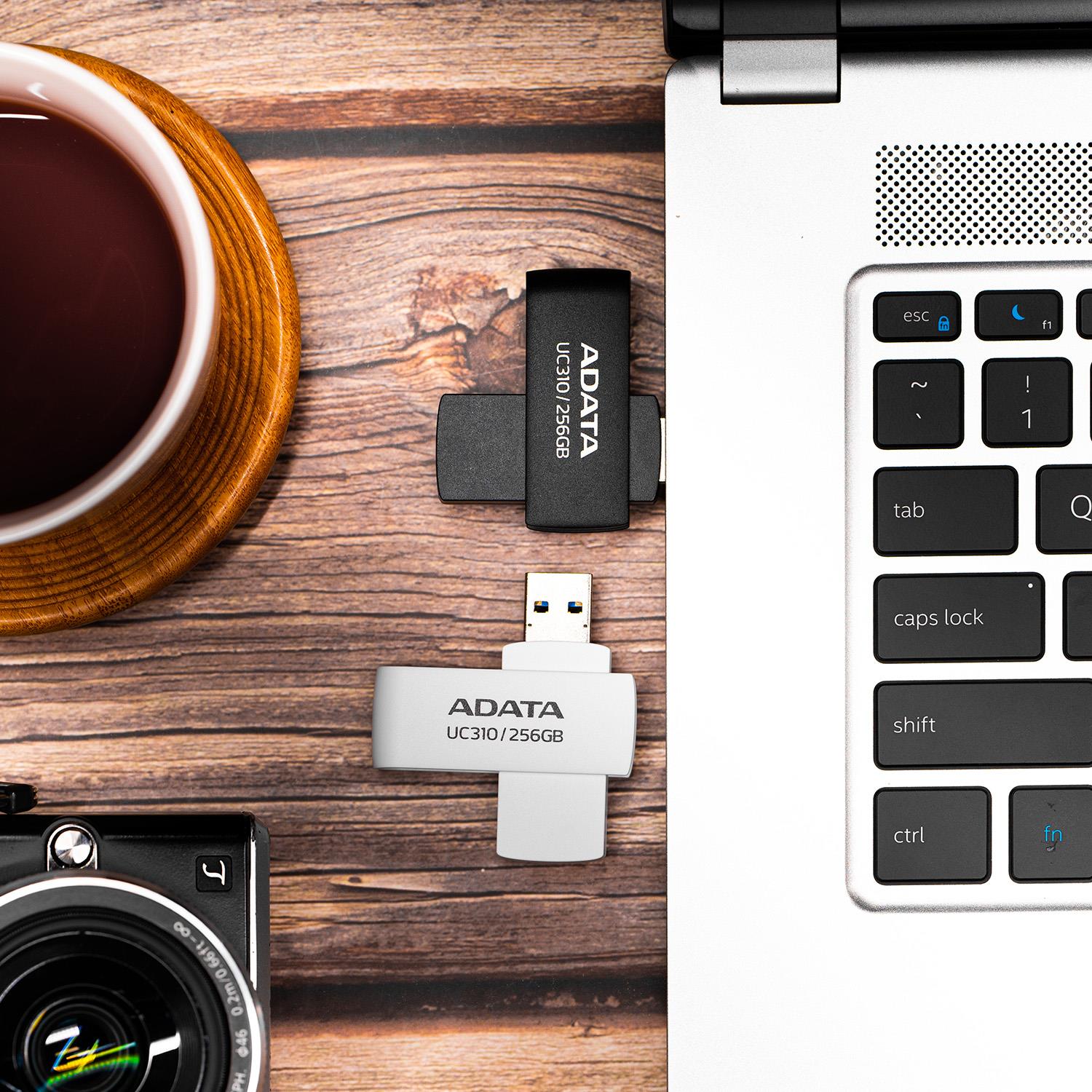 4460c8d5-48f3-48c0-9a0a-14d9df1a5742 USB atmintinė ADATA UC310, apverčiama konstrukcija ir USB 3.2 Gen1