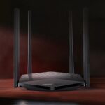 Maršrutižatorius MR60X, šoninis vaizdas, matomi du Ethernet LAN prievadai