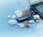 Kingston XS1000 SSD su USB 3.2 Gen 2, matomas iš šono