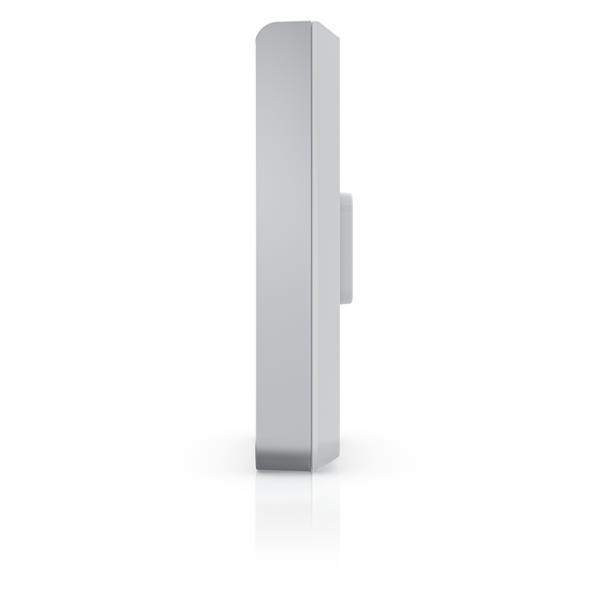 9870323e-039e-43c2-8750-c2f73c1e809a Prieiga prie WiFi 6 su PoE jungikliu, matomas iš šono