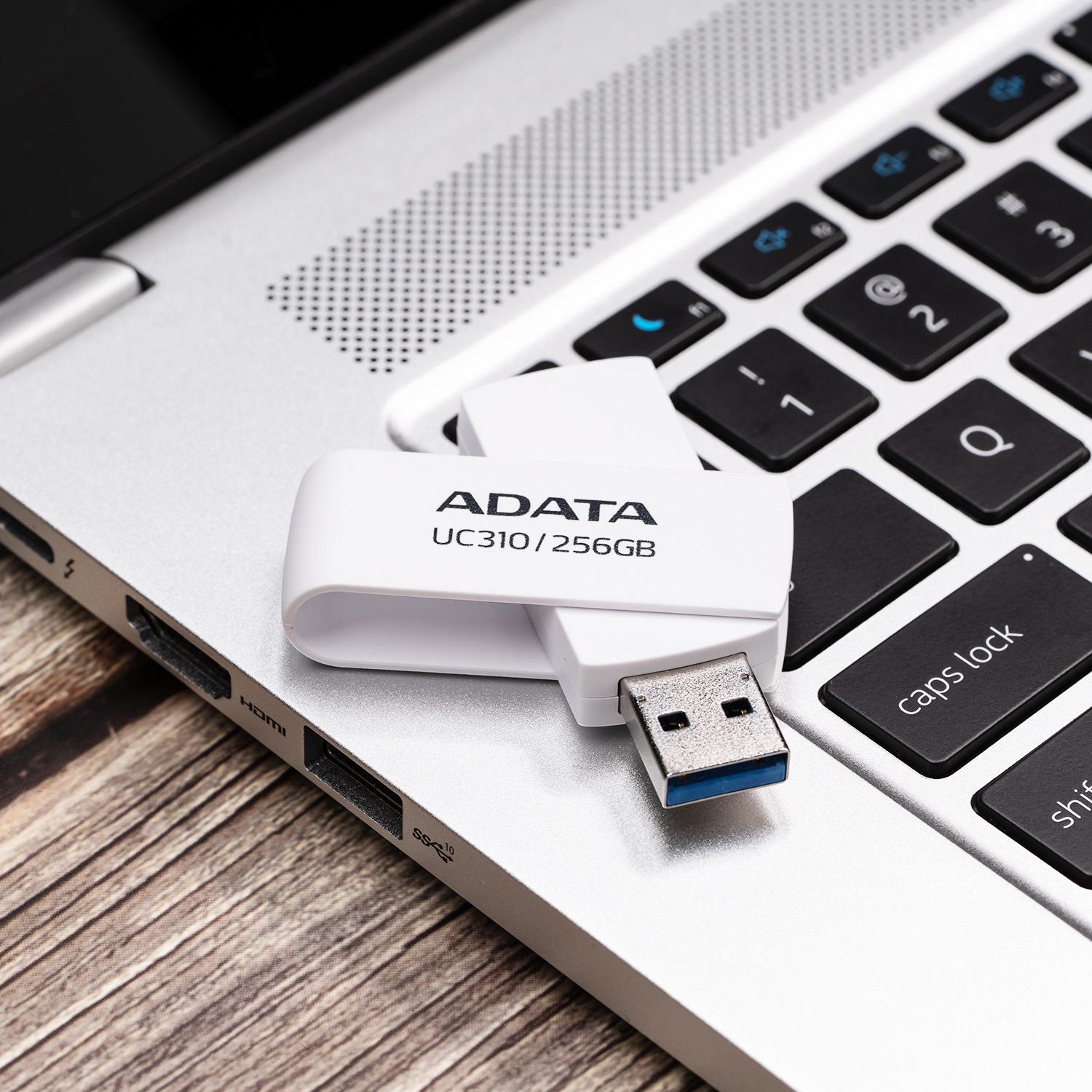 9f6159d1-a8d1-4f6c-8104-63bb0b2dbf53 USB atmintinė ADATA UC310, 256 GB, šoninis vaizdas su atidarytu jungtimi