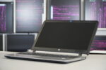 Nešiojamas kompiuteris HP Probook 450 G3, šoninis vaizdas su atidarytu ekranu