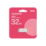 USB atmintinė ADATA UR350 su 32 GB talpa, matoma iš šono