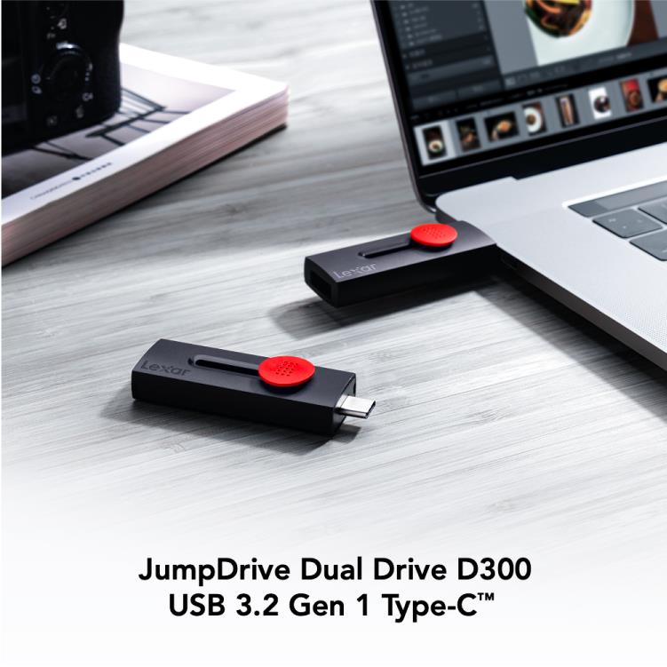 b7851580-4dad-43bd-a2b7-598673553e4f Flash drive Lexar JumpDrive D300 su atidarymu ir USB jungtimis