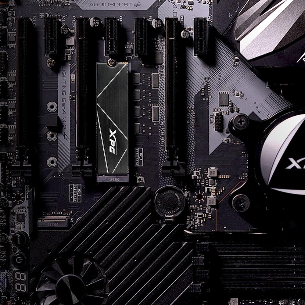 d249ac78-8815-4152-98d9-99cbe94666cd SSD ADATA XPG Gammix S70 BLADE, M.2 2280, matmenys ir jungčių išdėstymas