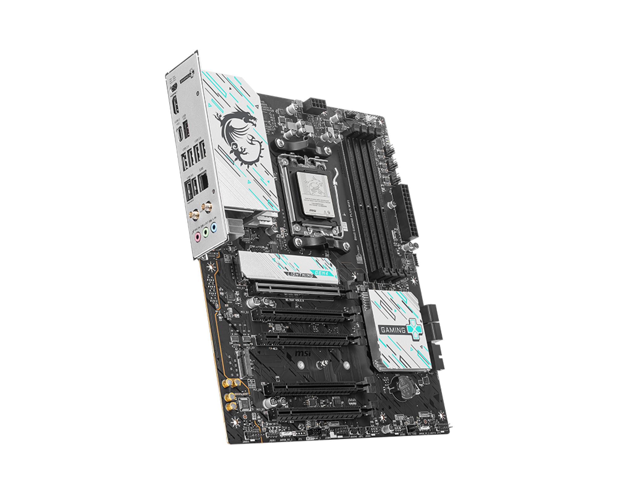 371642c3-b4fb-4a01-8d44-5f7237a8e1ba Motininė plokštė MSI B840 GAMING PLUS WIFI, viršutinė perspektyva su jungčių išdėstymu