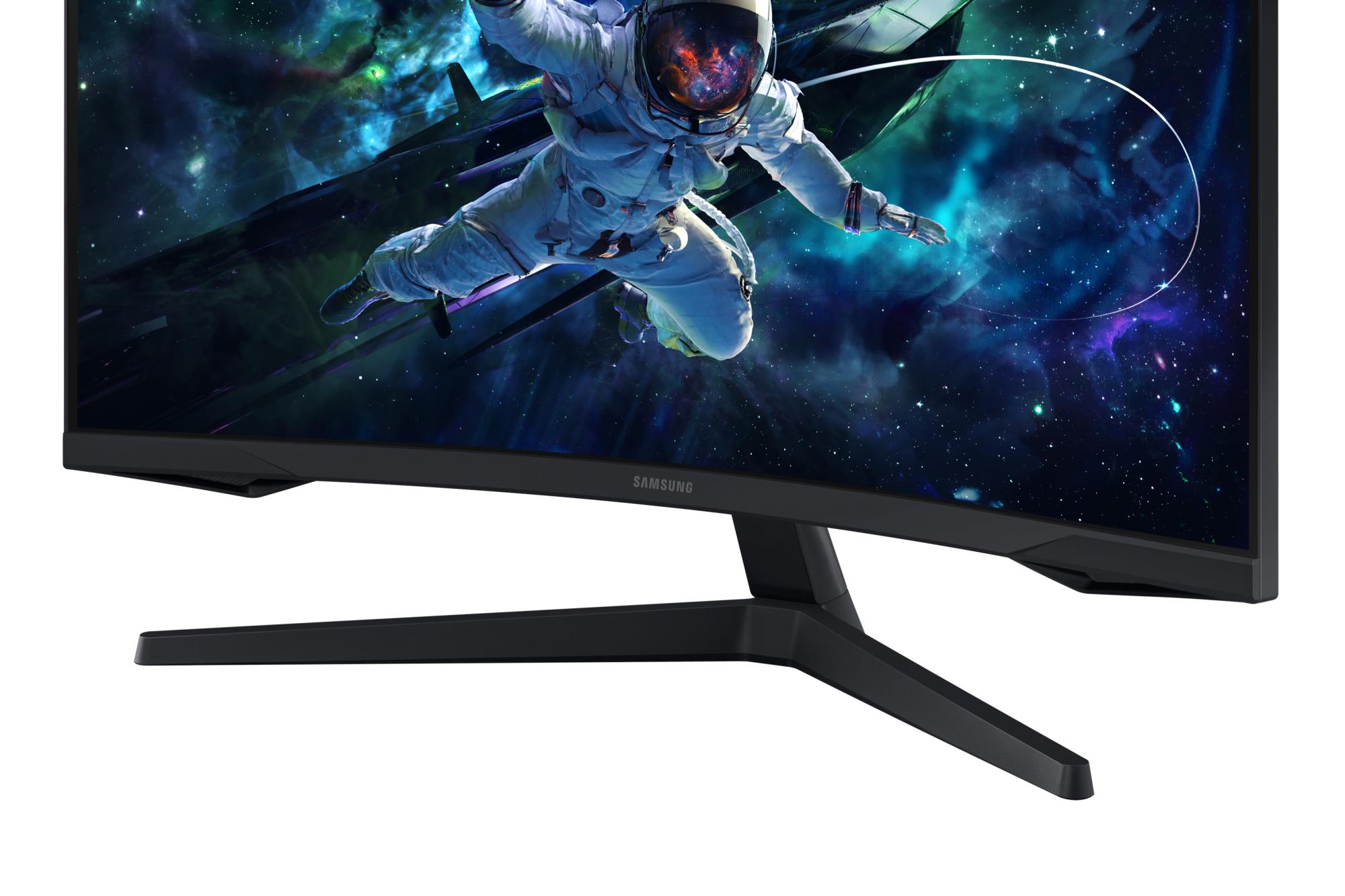 7bf29f2a-b2fc-49e3-8dac-7b5cfe197132 Monitorius Samsung LS32CG552EUXEN, šoninis vaizdas su reguliuojamu stovu