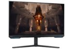 Monitorius Samsung LS32BG700EUXEN, vaizdas iš šono su reguliuojamu stovu