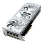 Vaizdo plokštė Gigabyte GeForce RTX 5070 AERO OC 12G, matoma iš šono