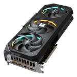 Vaizdo plokštė Gigabyte GeForce RTX 5070 GAMING OC 12G, šoninis vaizdas
