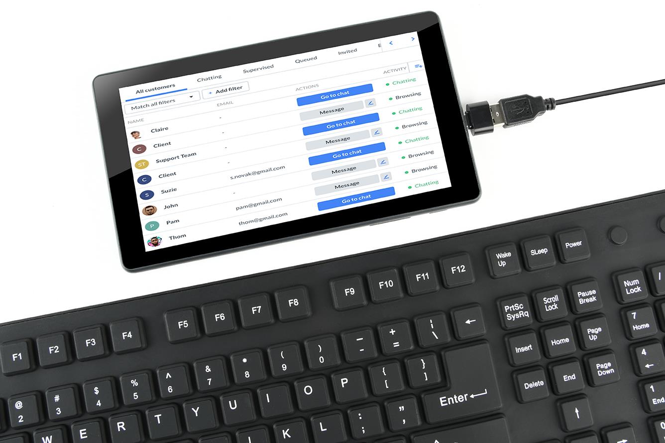 ec1bfed9-a8db-4e5a-85e6-d89ca760673a Klaviatūra Gembird su USB ir PS/2 jungtimis, matoma iš šono