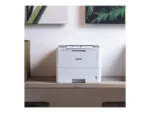 Spausdintuvas Brother HL-L6210DW, matomas iš šono, su atidarytu popieriaus dėklu