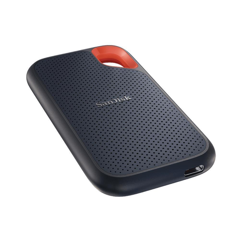 926e426a-1b54-4612-801f-7930c5030813 Išorinis SSD SanDisk Extreme 4TB, USB-C jungtis, matomas iš šono