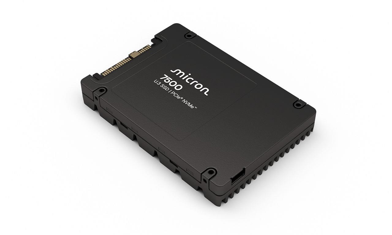 0217e021-453e-4db7-8031-be0b38c01749 Micron 7500 MAX 800GB NVMe SSD su 1400 MB/s rašymo greičiu