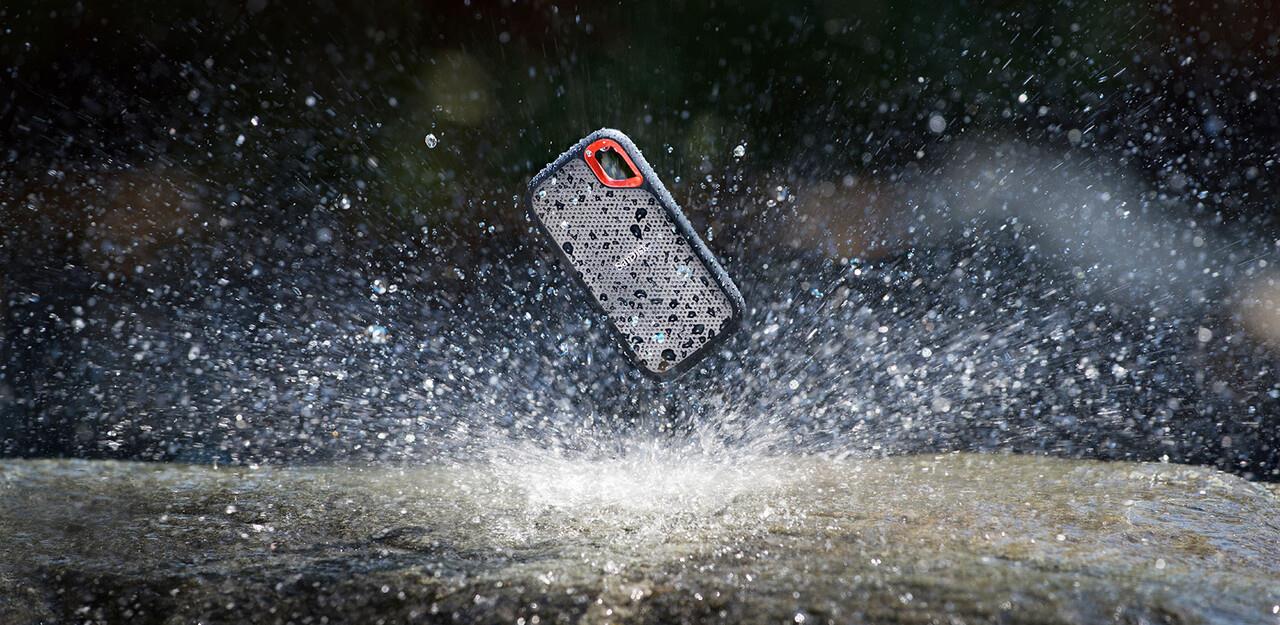 14605491-a017-4beb-a3f6-bc9704ad13c1 External SSD SANDISK Extreme 4TB USB-C Write speed 1000 MBytes/sec Read speed 1050 MBytes/sec SDSSDE61-4T00-G25