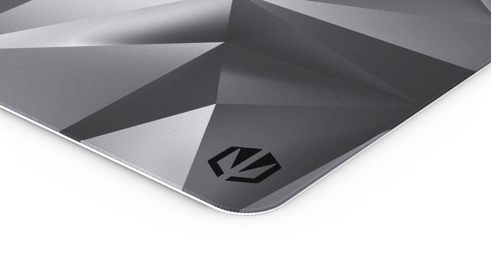 1e594323-7c22-4075-bc4a-7c9b27a6a463 MOUSE PAD CRYSTAL BLACK L/EY6B007 ENDORFY