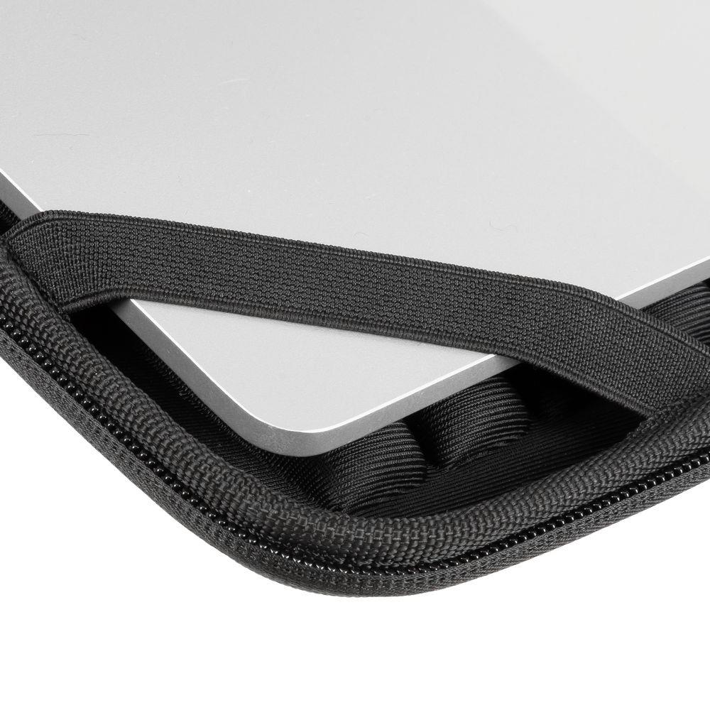 29826dd9-00b9-4d07-b175-658e377d84ab NB CASE MACBOOK AIR 15"/5120 BLACK RIVACASE