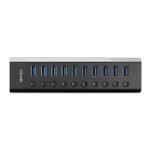 USB3 I/O HUB su 10 prievadų, matomas iš šono su prijungtais įrenginiais