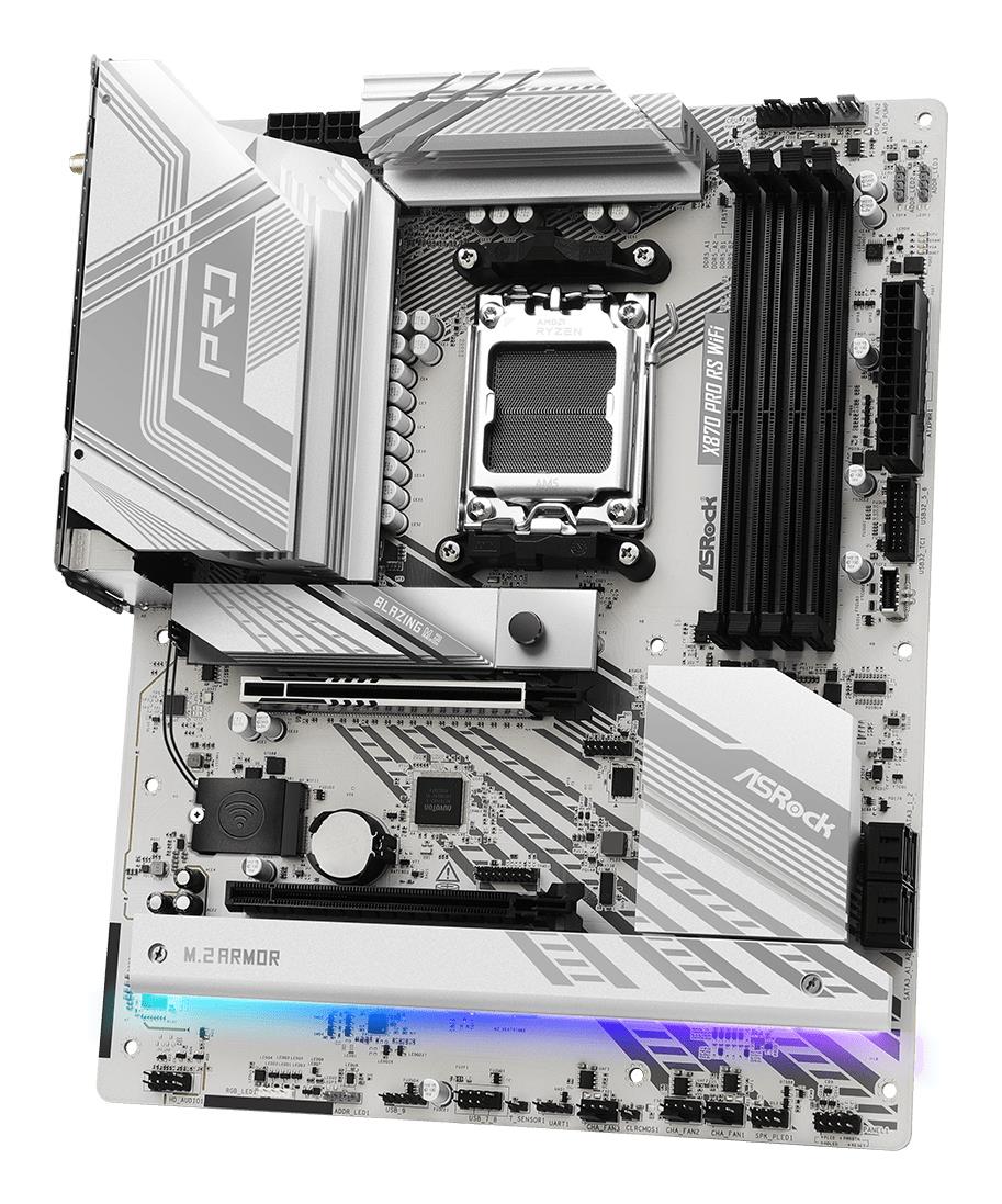 41eab44c-0c11-46c4-abd2-61447b53a964 Motininė plokštė ASROCK X870 PRORSWIFI, šoninis vaizdas su prievadų išdėstymu