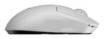 Pelė Logitech G Pro X su baltu korpusu, matoma iš šono