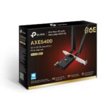 Adapterio detalus vaizdas su matomais WLAN ir Bluetooth jungtimis