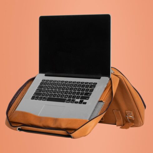 Nešiojamo kompiuterio dėklas R-GO TOOLS su integruotu stovu