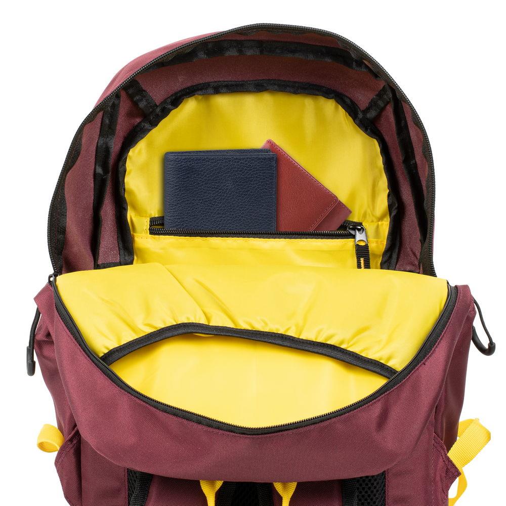9c611988-1132-43b0-a537-db43634d9ead NB BACKPACK URBAN 14L 13.3"/5421 BURGUNDY RED RIVACASE