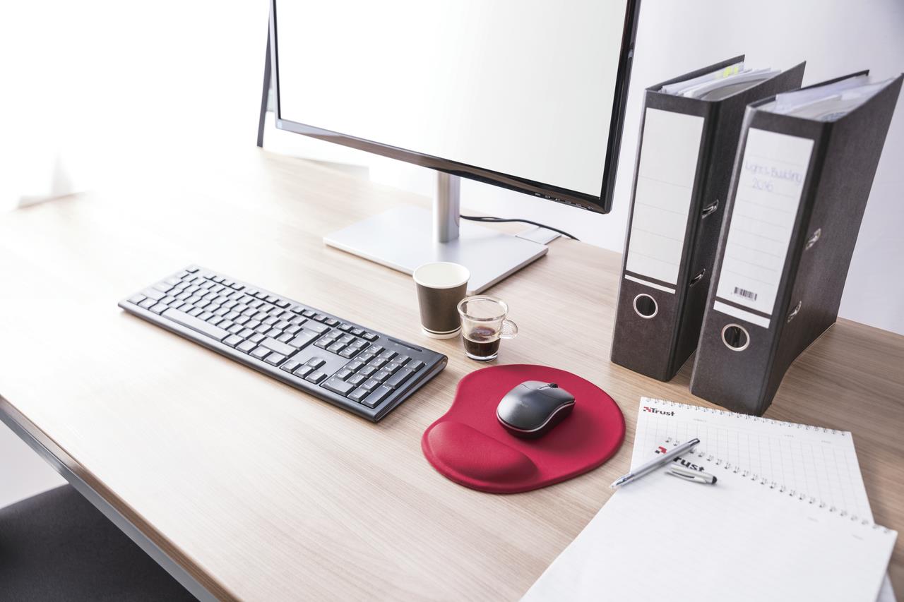 afc61e54-3c87-4cd0-8a95-2e29aa98c5cd MOUSE PAD BIGFOOT GEL/RED 20429 TRUST