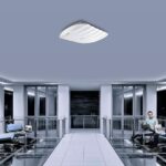 Access Point TP-LINK EAP223, matomas iš šono su trimis antenomis