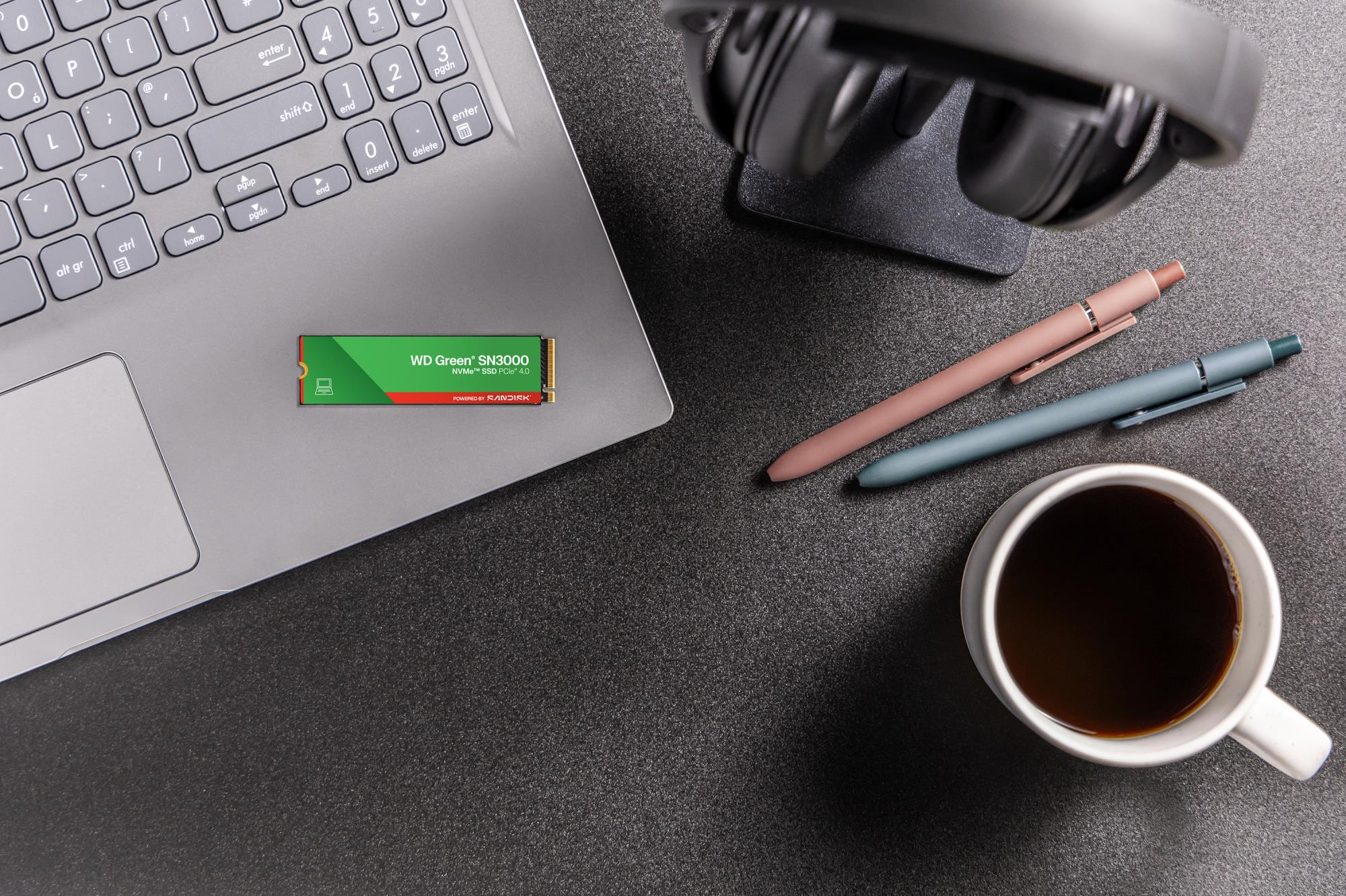 c0a6b613-4aae-431b-9b1e-db346c986586 SSD WESTERN DIGITAL Green 2TB M.2 PCIe Gen4 NVMe Write speed 4200 MBytes/sec Read speed 5000 MBytes/sec 2.3mm TBW 250 TB WDS200T4G0E