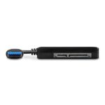 Adapteris USB 3.0 - SATA 6G, matomas iš šono su prijungtu SSD
