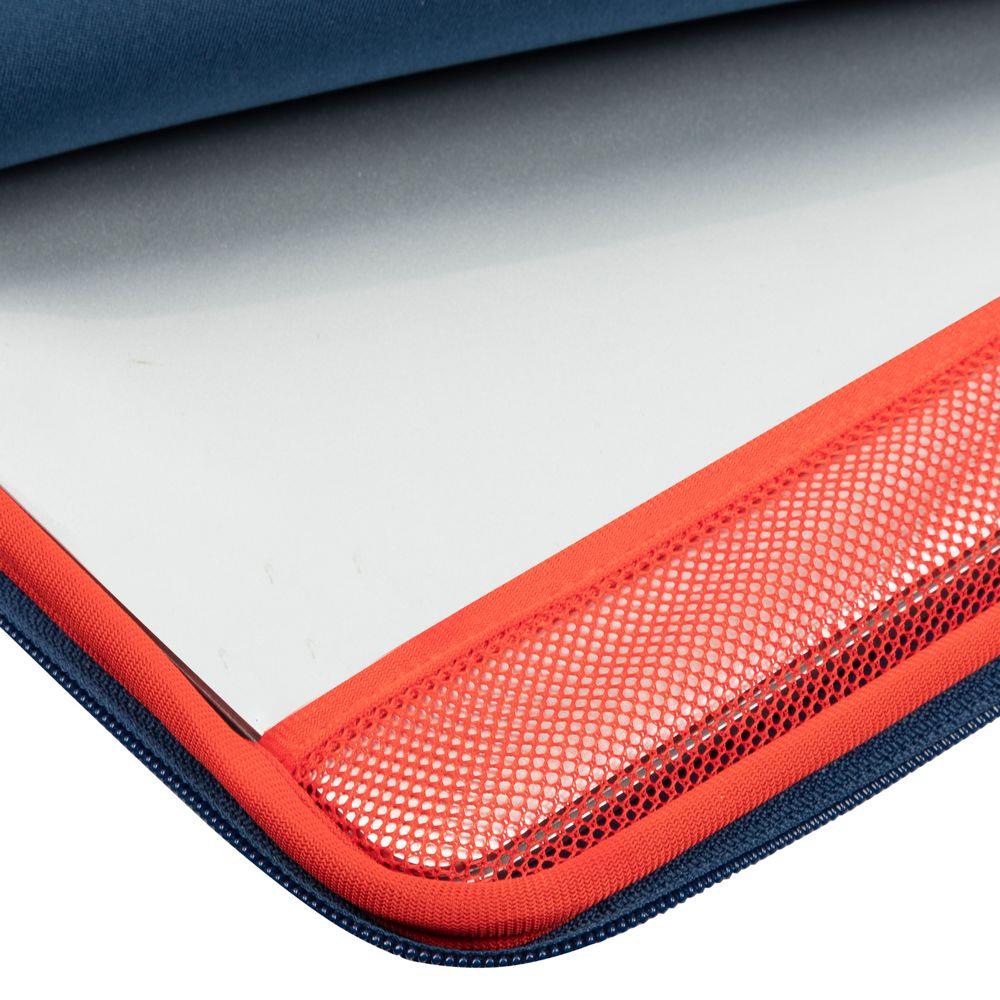 e15ee26d-12be-4968-994c-26a47719a484 NB SLEEVE ANTISHOCK 15.6"/5226 DARK BLUE RIVACASE
