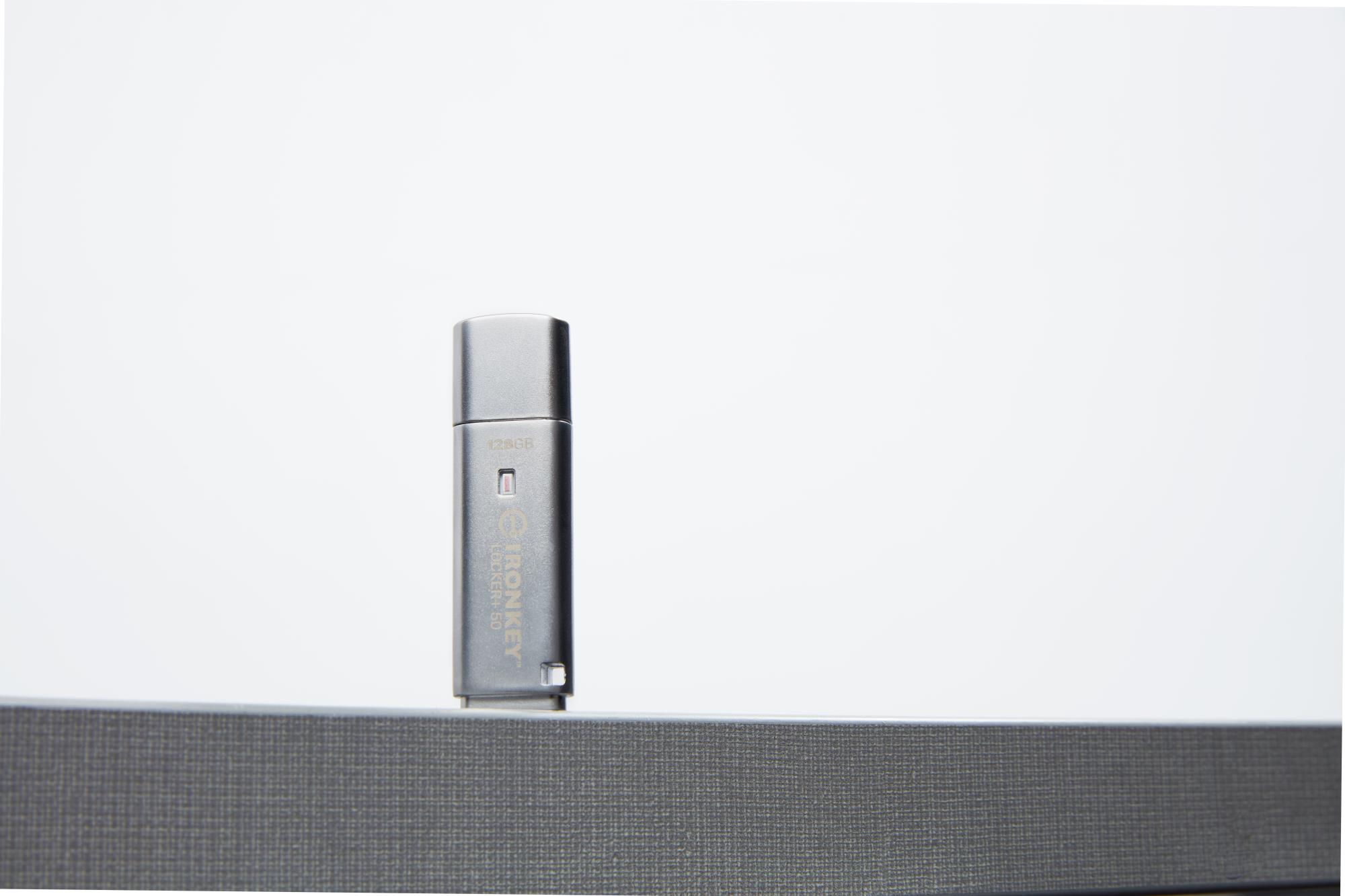 fe98f57a-a730-4f01-931b-9f41e841f20a MEMORY DRIVE FLASH USB3.2/128GB IKLP50/128GB KINGSTON