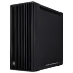 Korpusas ASUS PA602 su permatomu šoniniu paneliu, matomas iš šono