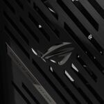 Korpuso ASUS ROG Strix Helios II šoninis vaizdas su dvigubais stikliniais paneliais