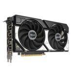 Vaizdo plokštė ASUS NVIDIA GeForce RTX 5060 su matomais HDMI ir DisplayPort jungtimis