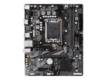 Gigabyte H610M K DDR4 plokštė, matoma iš šono, rodo lizdų išdėstymą