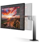 Monitorius LG 31.5" su USB-C jungtimi, matomas iš šono