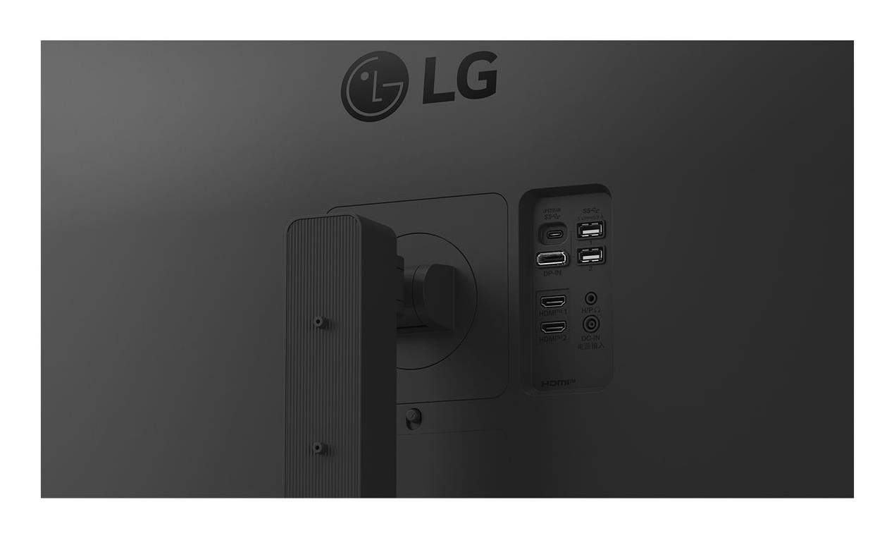 cf1f1ca9-0a57-41f3-95a3-1fe9658f1c73 Monitorius LG 31.5" su 4K Ultra HD, matomas iš šono