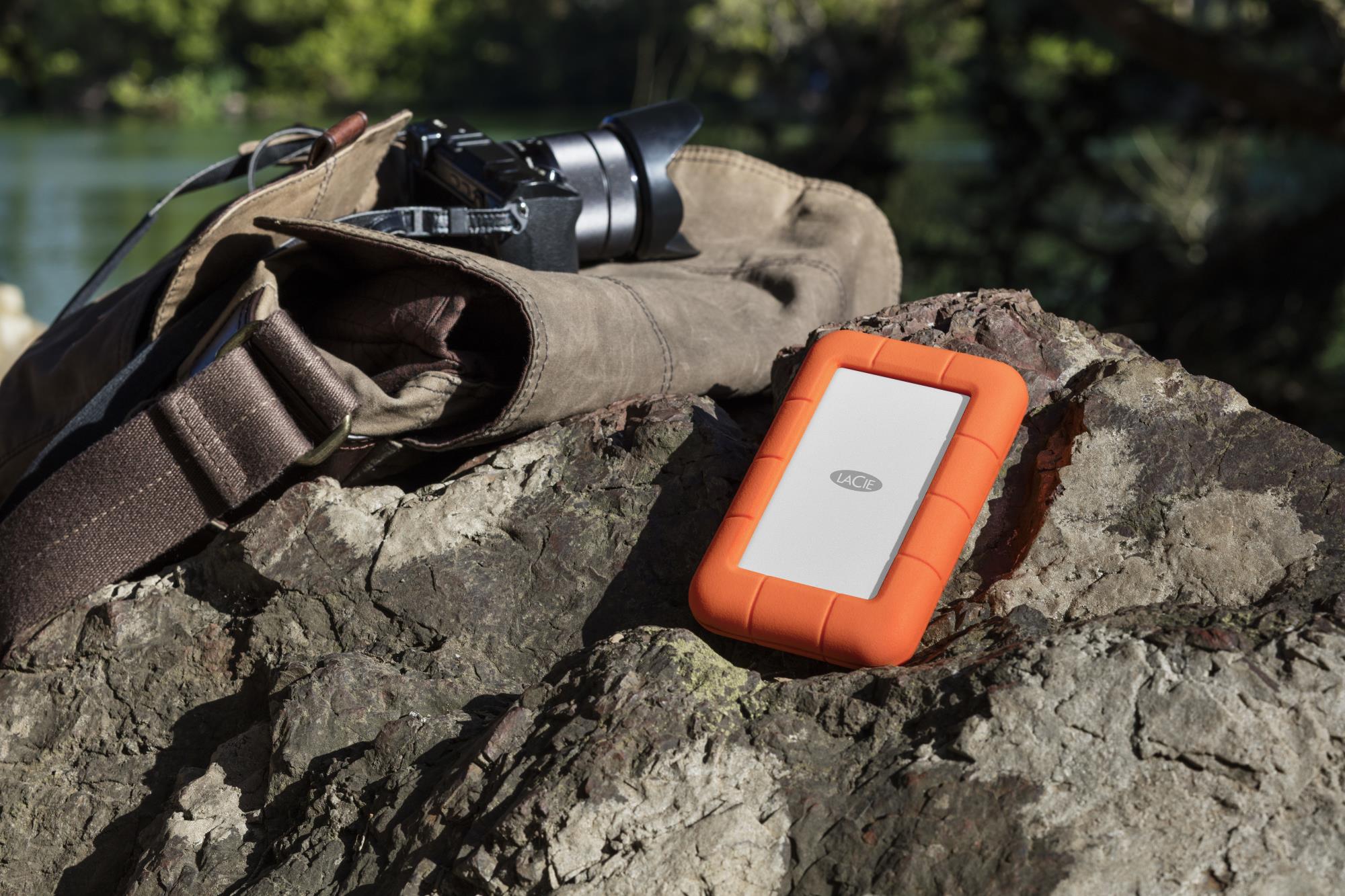 f4955693-f81c-4875-94a8-14cc36213dbb-1 External HDD LACIE 2TB USB-C Colour Orange STFR2000403
