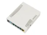 MikroTik RB951UI-2HnD Access Point, šoninis vaizdas su Ethernet RJ-45 prievadais