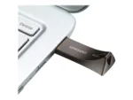 USB atmintinė Samsung BAR Plus 256 GB, pilka, šoninis vaizdas