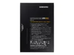 SSD 870 EVO 4000 GB, matomas iš šono su SATA III jungtimi