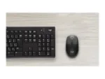 Logitech M190 pelė, šoninis vaizdas su matomais mygtukais ir jungtimi