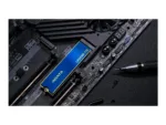 SSD LEGEND 710 M.2 2280 su matiniu paviršiumi ir etiketėmis