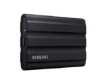 SAMSUNG T7 nešiojamas SSD, juodas, matomas iš šono su USB 3.2 jungtimi